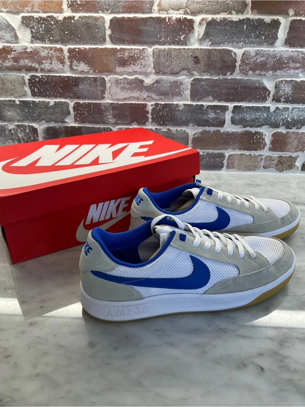 Nike Adversary SB White Hyper Royal- Size 13